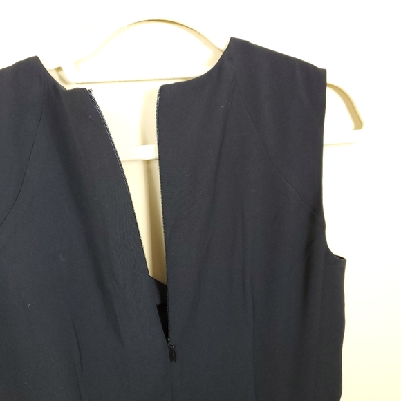 Banana Republic V-Neck Jumpsuit in Black NWOT - Picture 9 of 10